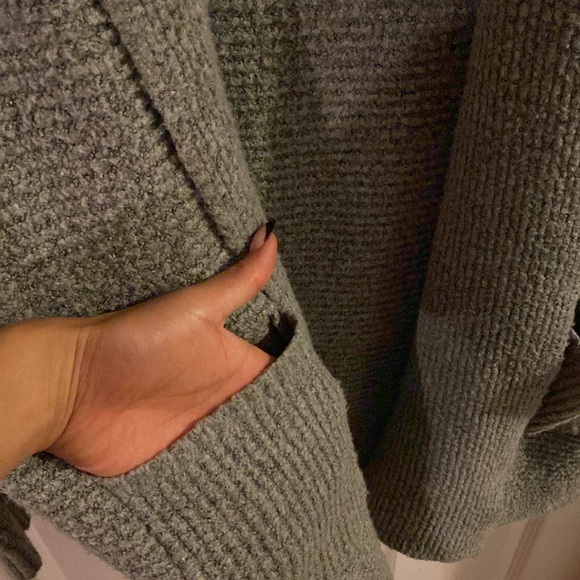 American Eagle Long Line Cardigan (XS) - Picture 3 of 4